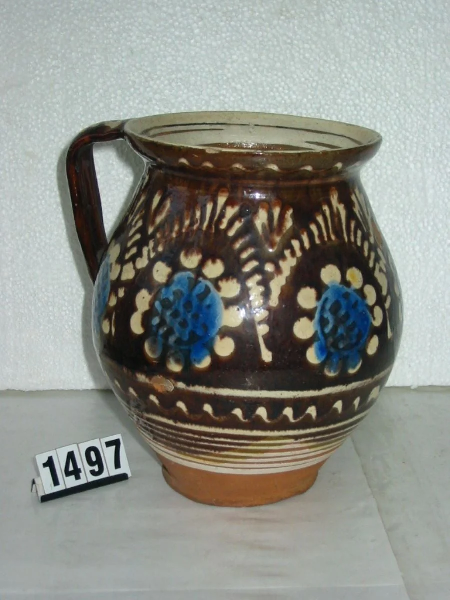 cană de lapte cu mănușă, by Unknown, 1850