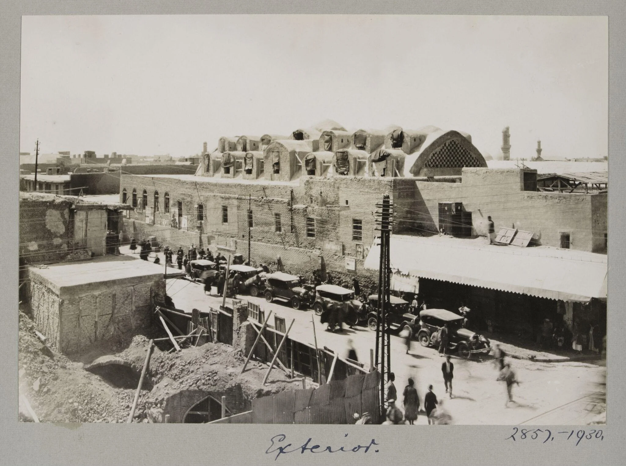 Khan Orthma also known by Khan Murjan, Bagdad