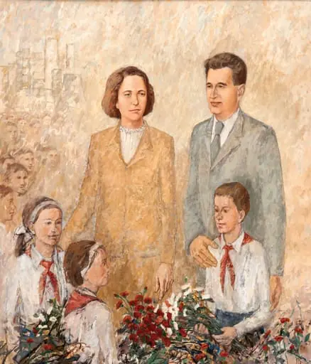 Tablou ulei pe pânză, „Omagiu”, semnat M.B, I.Ș. (atribuit Mircea Bejgu, Ion Șincă), datat 1984 în partea dreaptă jos. Elena și Nicolae Ceaușescu alături de pionieri. Comandat și oferit de Comitetul Județean de Partid Argeș (1984).