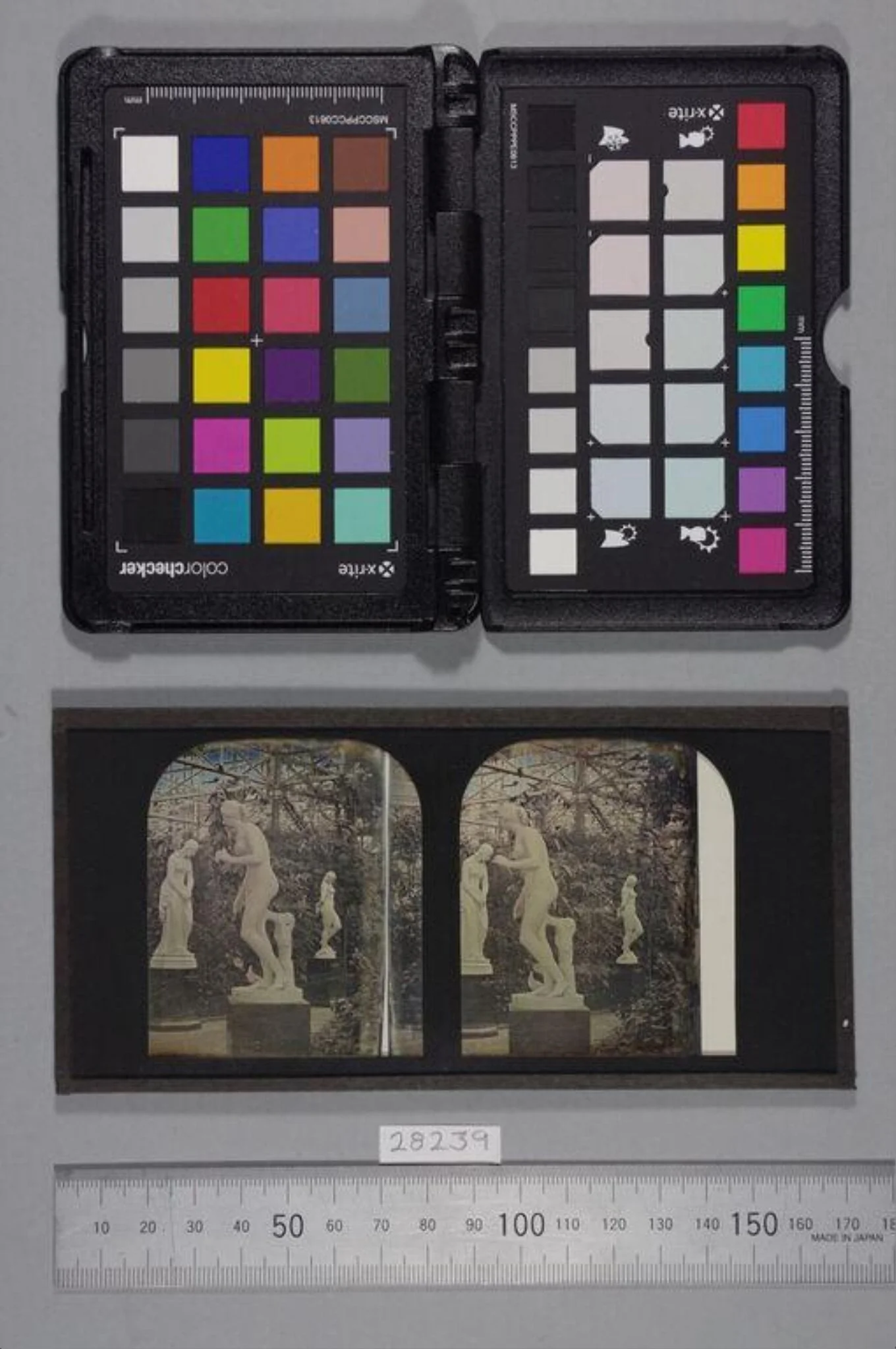 Sculptures at the Crystal Palace, by Gladwell City Stereoscopic Depot, photographic, 1855