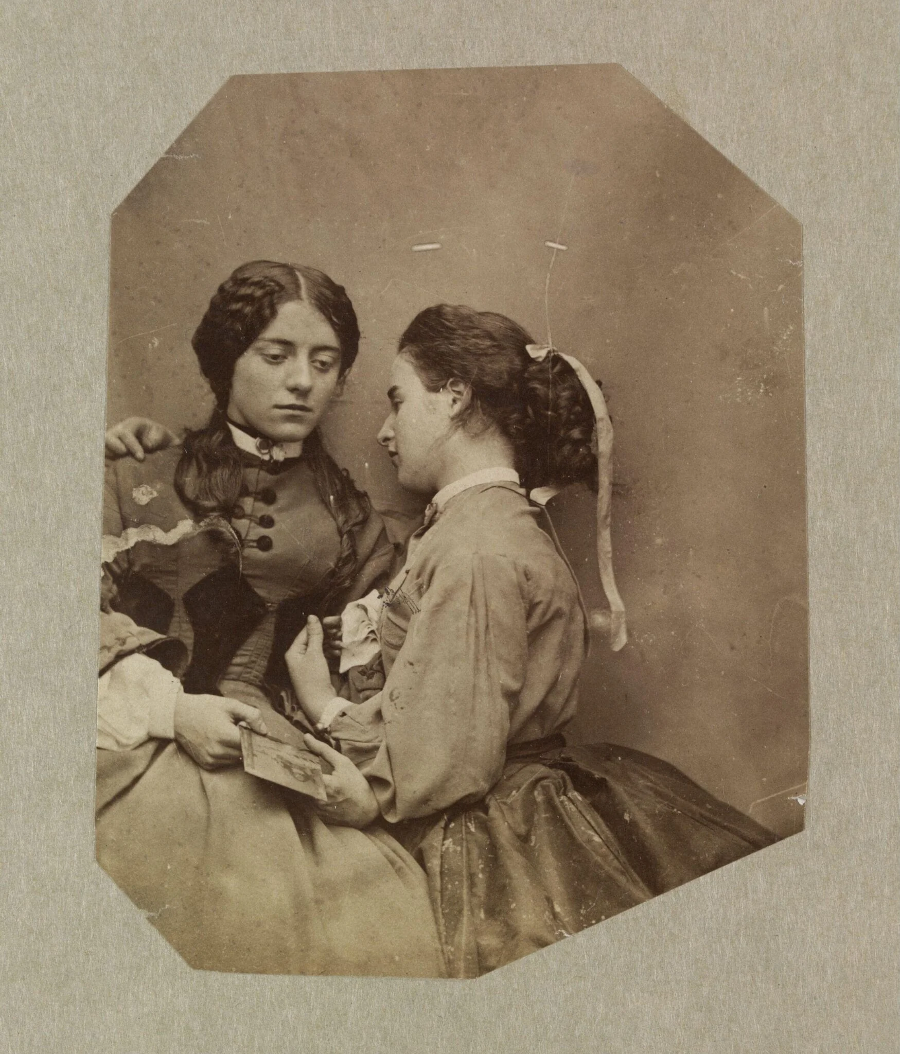 Isabella Grace and Clementina Maude, 5 Princes Gardens, by Clementina Hawarden, photographic, 1862