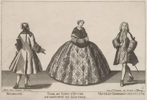 Redingote/Dame en Habit d'Hyver en Manchon/Veste et Parrement d'Etofe d'Or