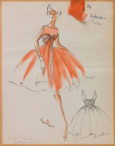 Robe corail plissée sur le haut