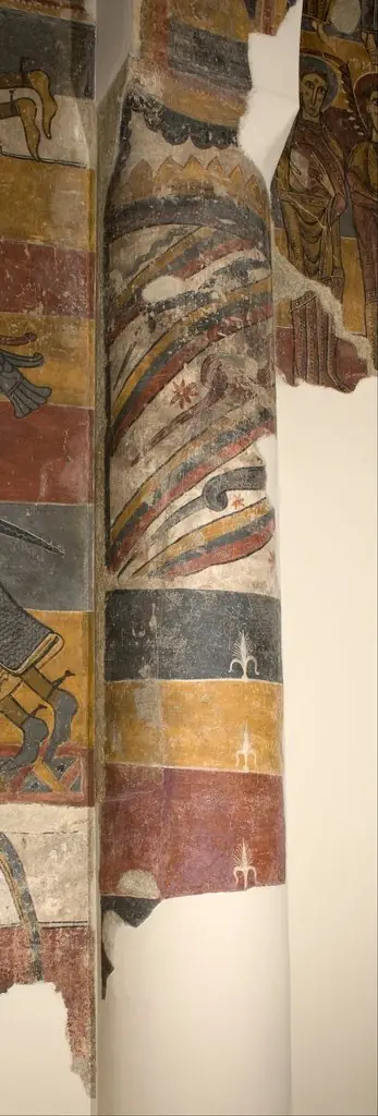 Decorated shaft and capital from Santa Maria de Taüll