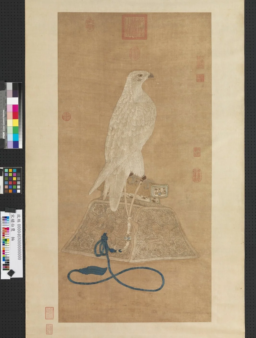 宋繡白鷹　軸, by Unknown, unspecified, 1000